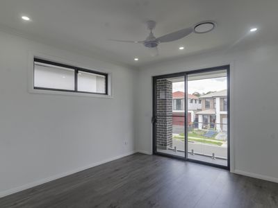 76 Contour Road, Austral
