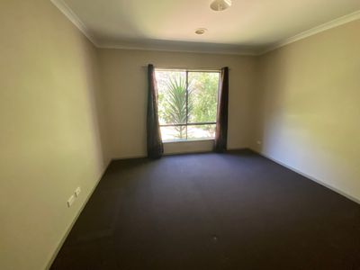 10 Monaro Street, Tarneit