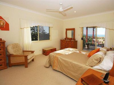 9 Cove Boulevard, River Heads