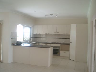 2 Timberlea Drive East, Bentley Park