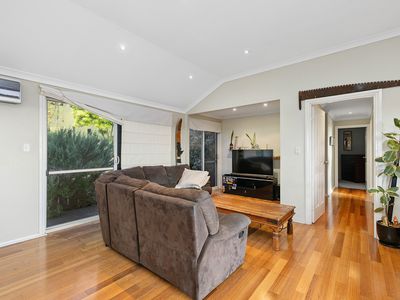 33 Derry Avenue, Mount Nasura