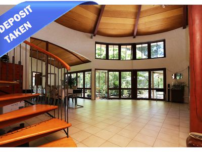 57 Mountain Top Rd, Georgica