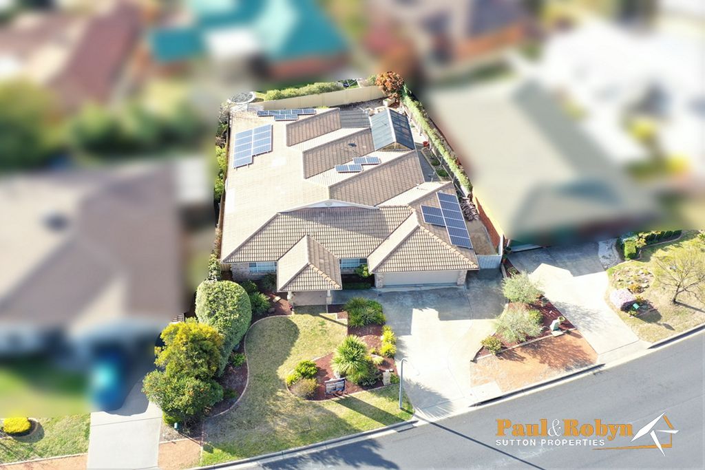 11 Stringybark Drive, Jerrabomberra