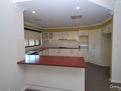 17 Hastings Court, Dubbo