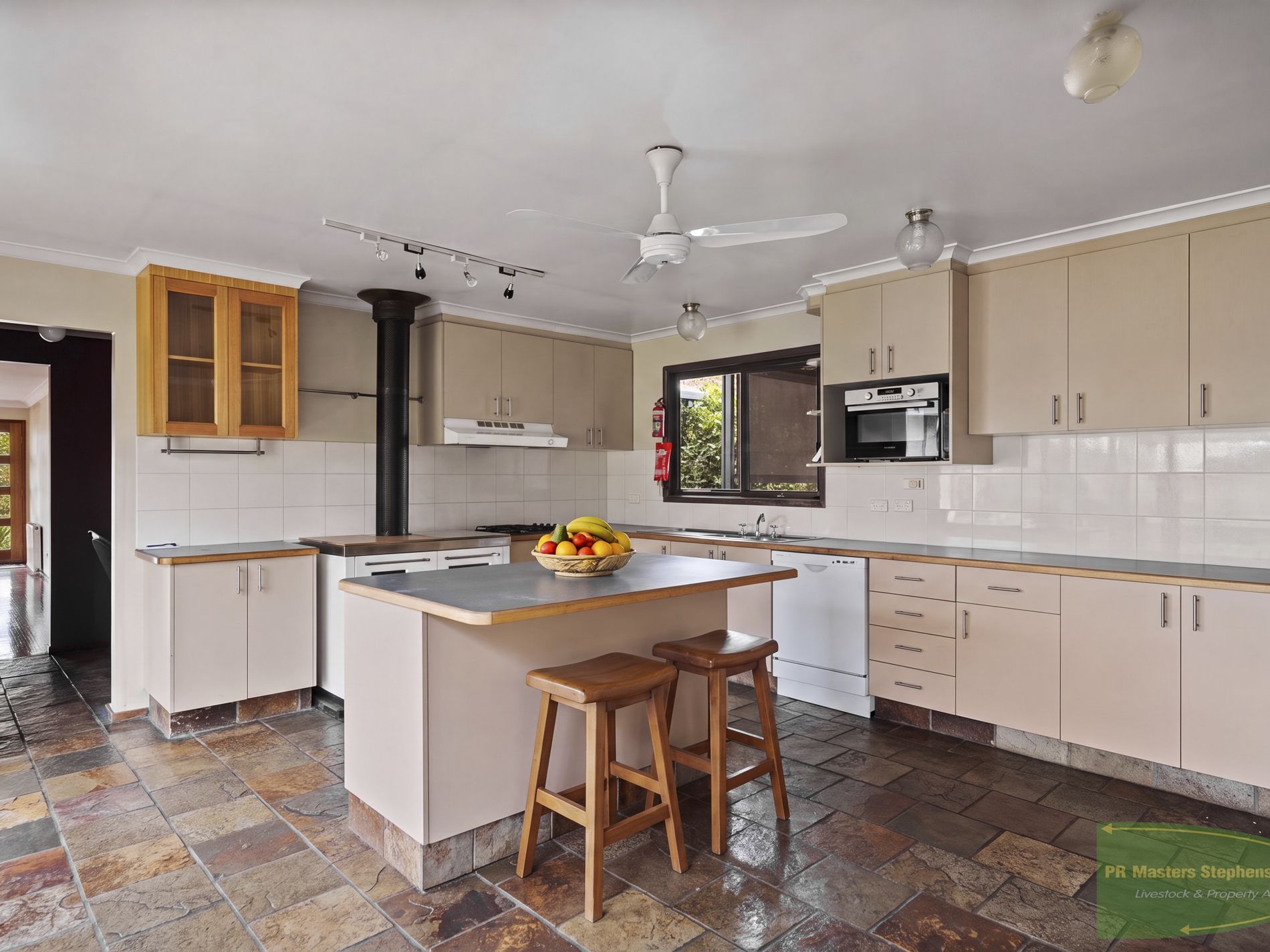 584 Huntley Road, Huntley