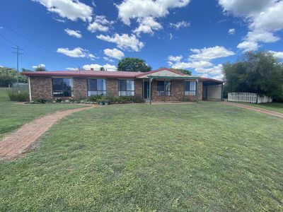 11 Nolan Drive, Kingaroy