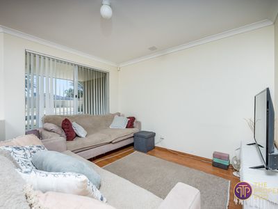 18 Santa Barbara Parade, Quinns Rocks