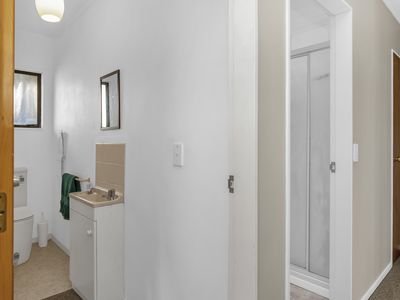 1 / 15 Pehi Kupa Street, Waikanae
