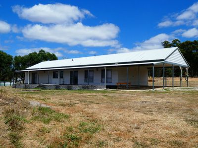 220 Tarcombe Road, Seymour