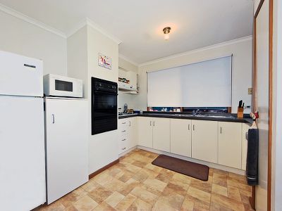 8 James Austin Place, Hoppers Crossing