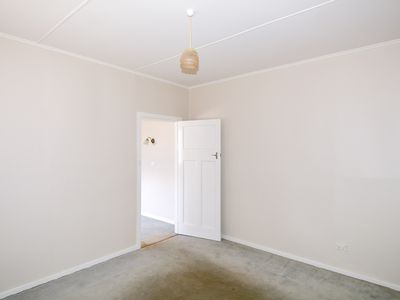 2 Bradshaw Street, Horsham