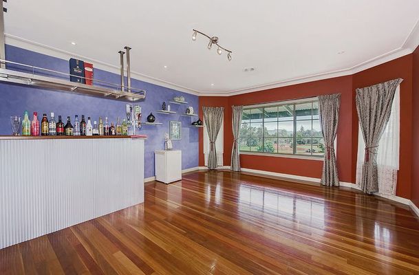 35 The Ridge, Oaklands Junction