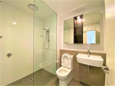BRG09 / 5 Mooltan Avenue, Macquarie Park