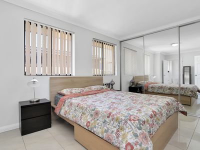 2 / 50 Rosebery Road, Guildford