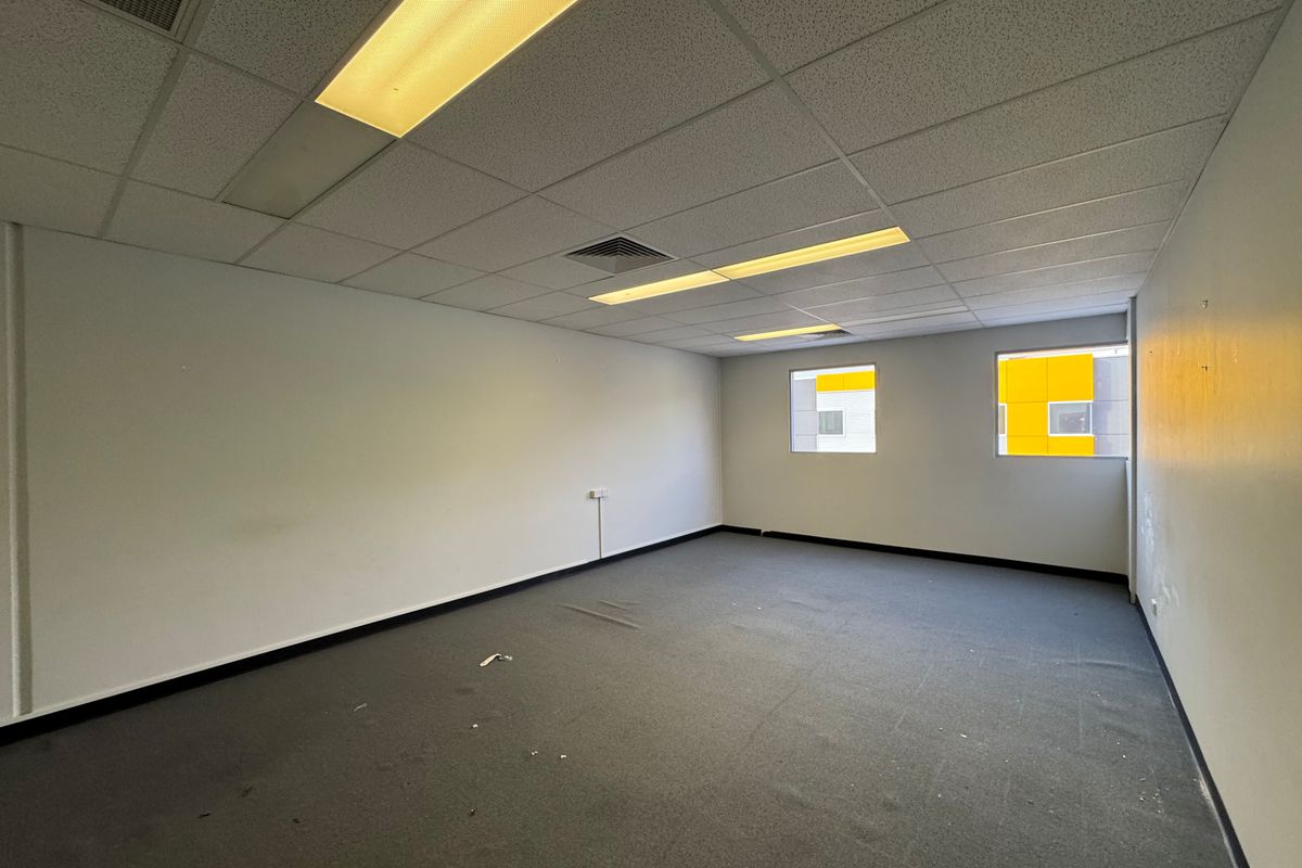 Unit 11 / 8-18 Wurrook Circuit, Caringbah