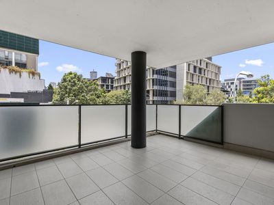 12 / 125 Melbourne Street, South Brisbane