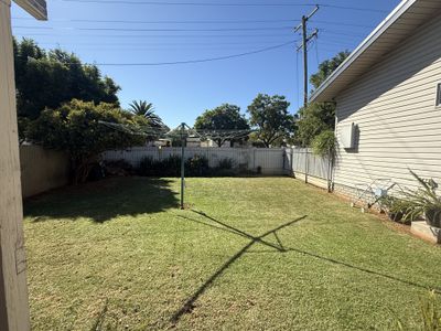 80 High Street, Parkes