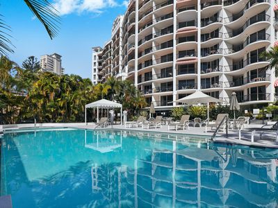 215 / 9-21 BEACH PARADE, Surfers Paradise