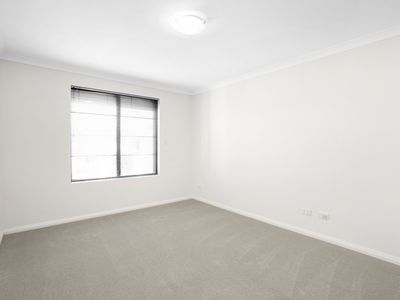 1 / 36 Epsilon Drive, Rockingham