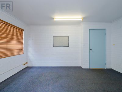 32 Wandeara Crescent, Mundaring