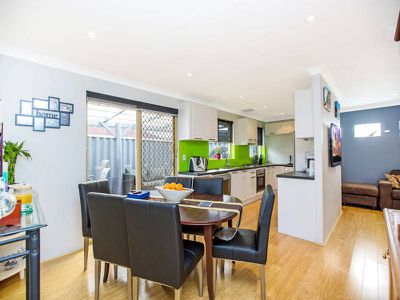 2 / 227 Stock Road, Palmyra
