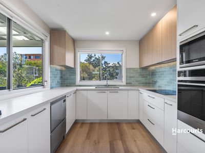 22 The Rampart, Manyana