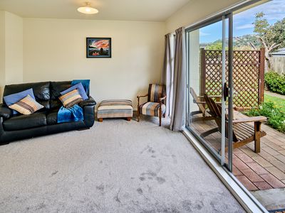 11 / 154 Onepu Road, Lyall Bay