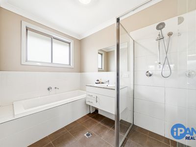 90 Longhurst Street, Oran Park