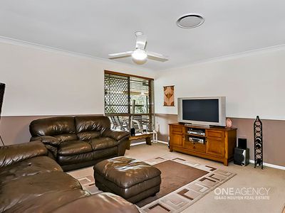 86 Woodcrest Way, Springfield