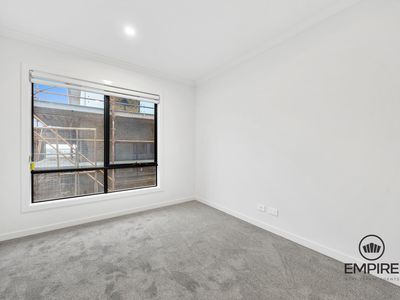 10 Sandalwood Crescent, Clyde North