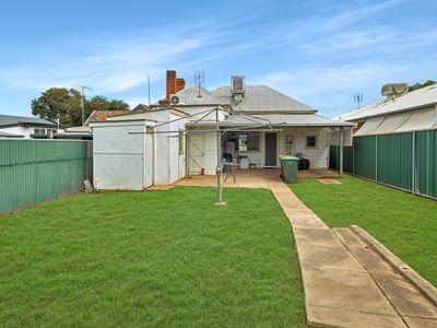 111 Currajong Street, Parkes