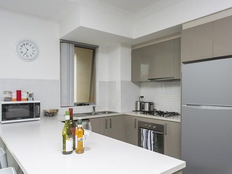 76 / 10-16 Castlereagh Street, Liverpool