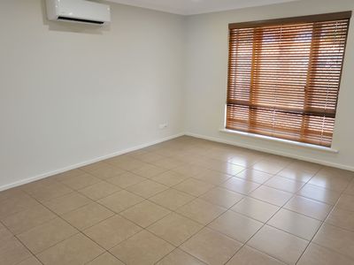 40 Etrema Loop, South Hedland