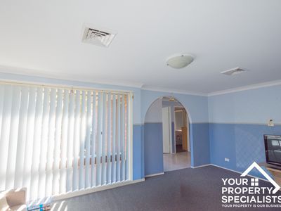10 Mona Vale Place, Woodbine