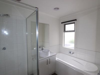 27 / 5 Peter Street, Grovedale