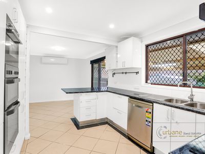 43 Coppabella Crescent, Bradbury