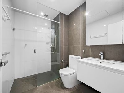 2010 / 9 Brodie Spark Drive, Wolli Creek