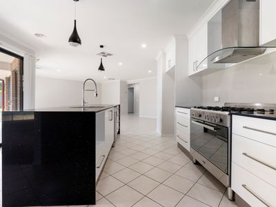 116 CAMBRIDGE DRIVE , Thurgoona
