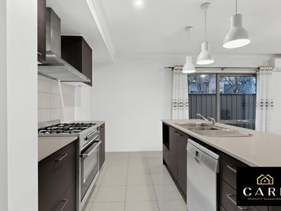 18 Arbourlea Boulevard, Cranbourne North