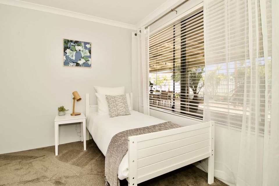 27 Holcombe Road , Warnbro