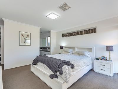 48 Firewood Vista, Yanchep