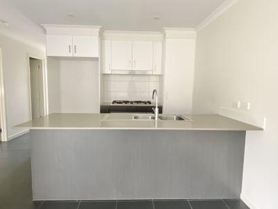 9 Gants Path, Wyndham Vale