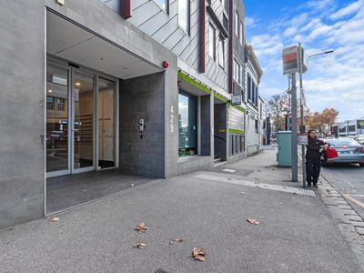 902 / 429 Spencer Street, West Melbourne