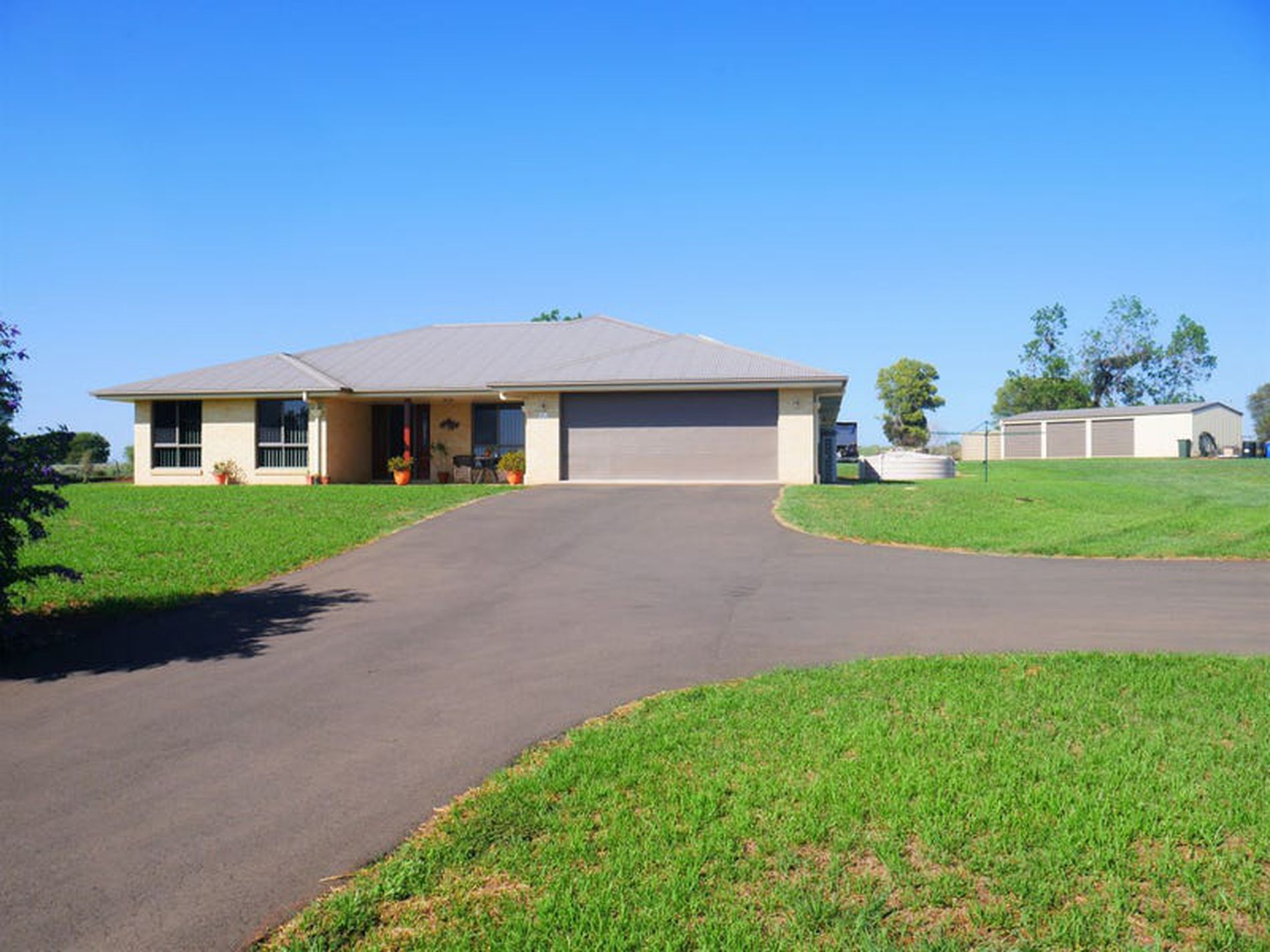 38-40 Darcie Street, Kingaroy