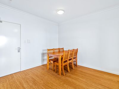 4 / 2 Rowe Avenue, Rivervale