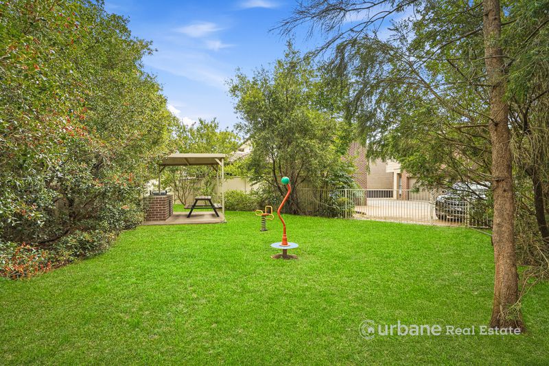 10 / 15 Carter Street, Seven Hills