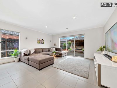 22 Cadillac Street, Cranbourne East