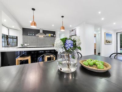 9 Baychester Place, Wakerley