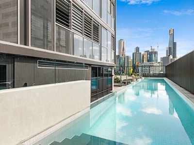 1913 / 70 Southbank Boulevard, Southbank