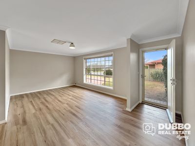 14 Magpie Close, Dubbo